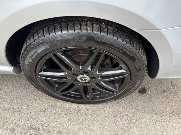 Used Mercedes-Benz V-Class 2023 for sale - 76203458: Photo 24