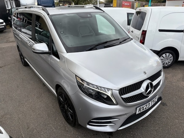 Used Mercedes-Benz V-Class 2023 for sale - 76203458: Photo 5