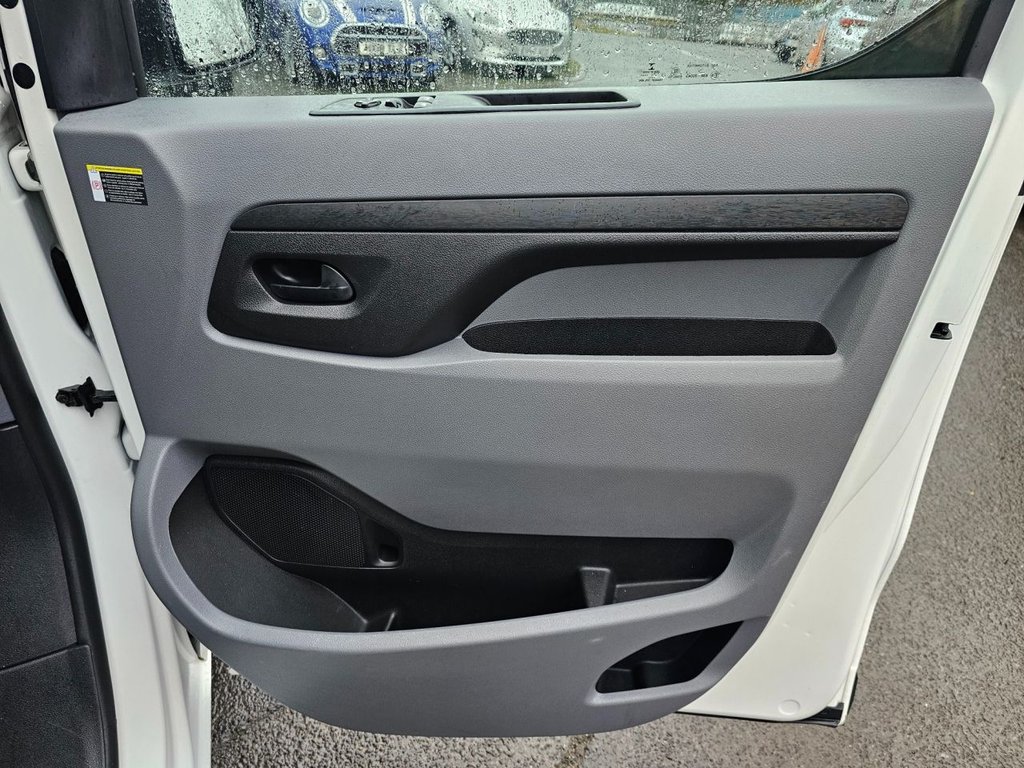 Used Peugeot e-Expert 2021 for sale - 77328224: Photo 27