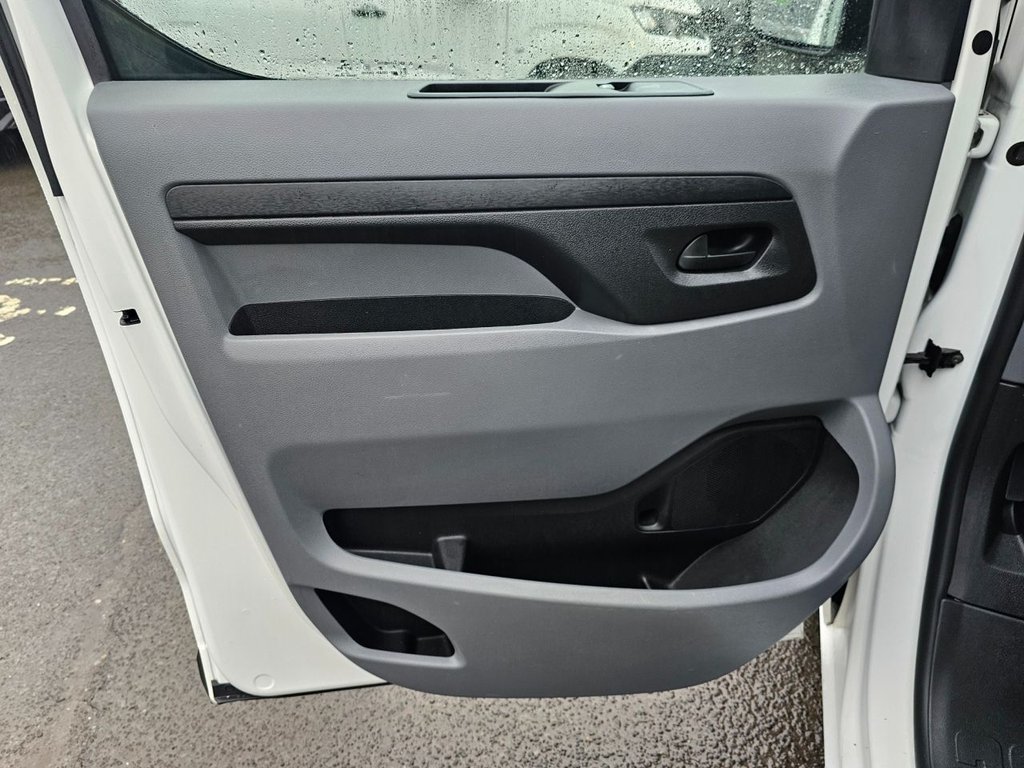 Used Peugeot e-Expert 2021 for sale - 77328224: Photo 33