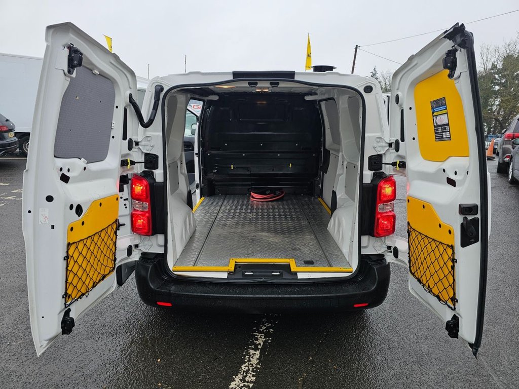 Used Peugeot e-Expert 2021 for sale - 77328224: Photo 38