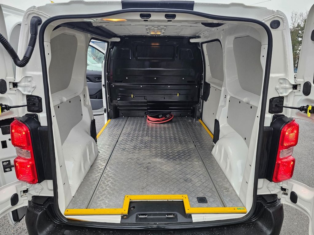 Used Peugeot e-Expert 2021 for sale - 77328224: Photo 39