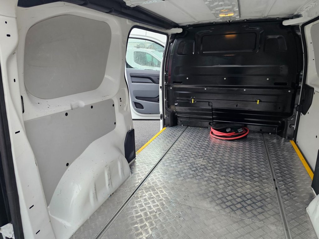 Used Peugeot e-Expert 2021 for sale - 77328224: Photo 41