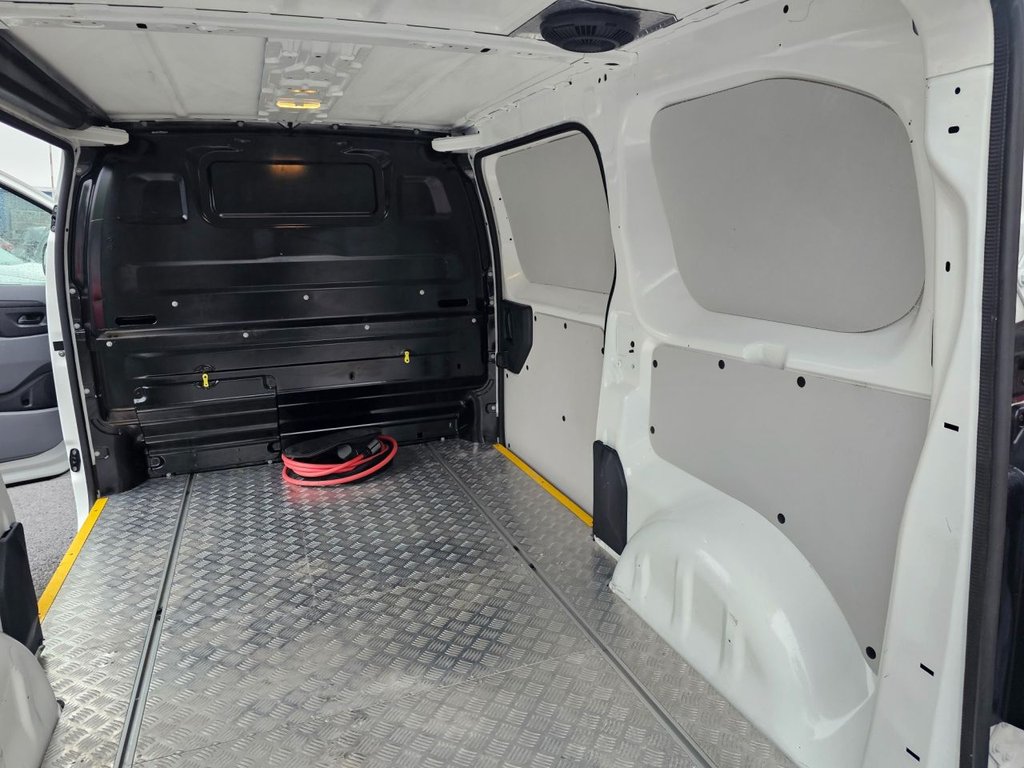 Used Peugeot e-Expert 2021 for sale - 77328224: Photo 42