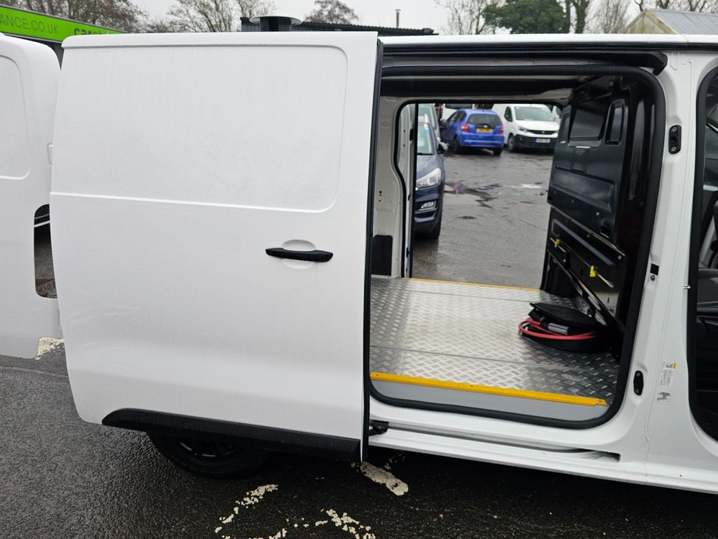 Used Peugeot e-Expert 2021 for sale - 77328224: Photo 43