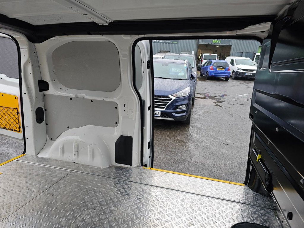 Used Peugeot e-Expert 2021 for sale - 77328224: Photo 44