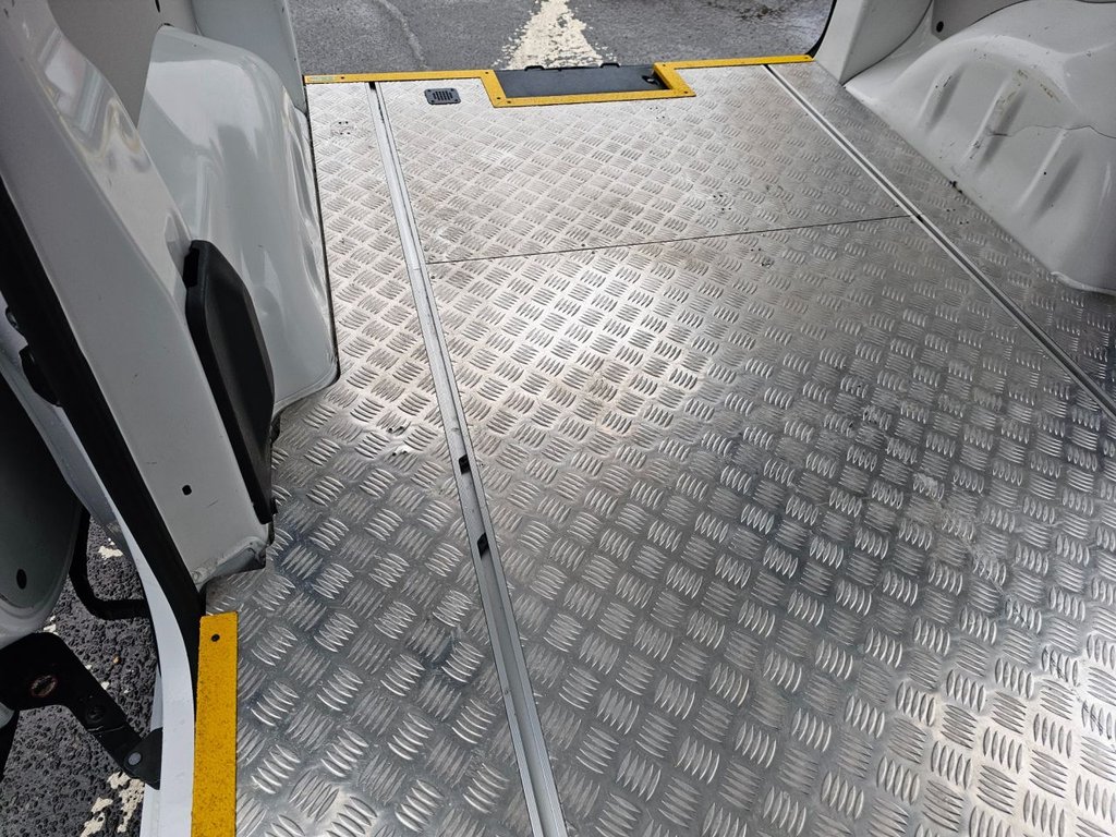 Used Peugeot e-Expert 2021 for sale - 77328224: Photo 46