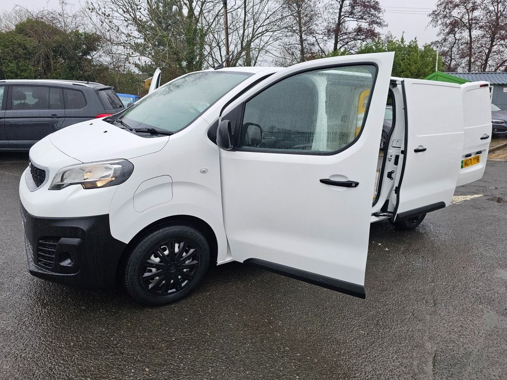 Used Peugeot e-Expert 2021 for sale - 77328224: Photo 50