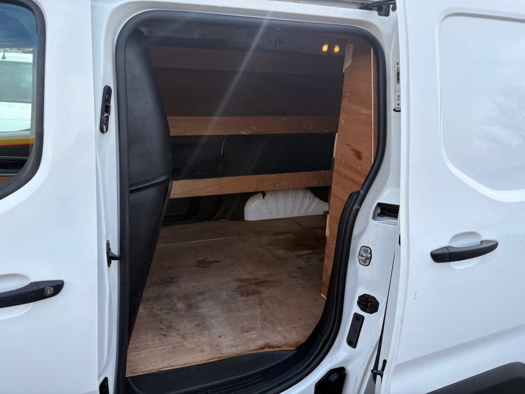 Used Citroen Berlingo 2021 for sale - 77355942: Photo 39