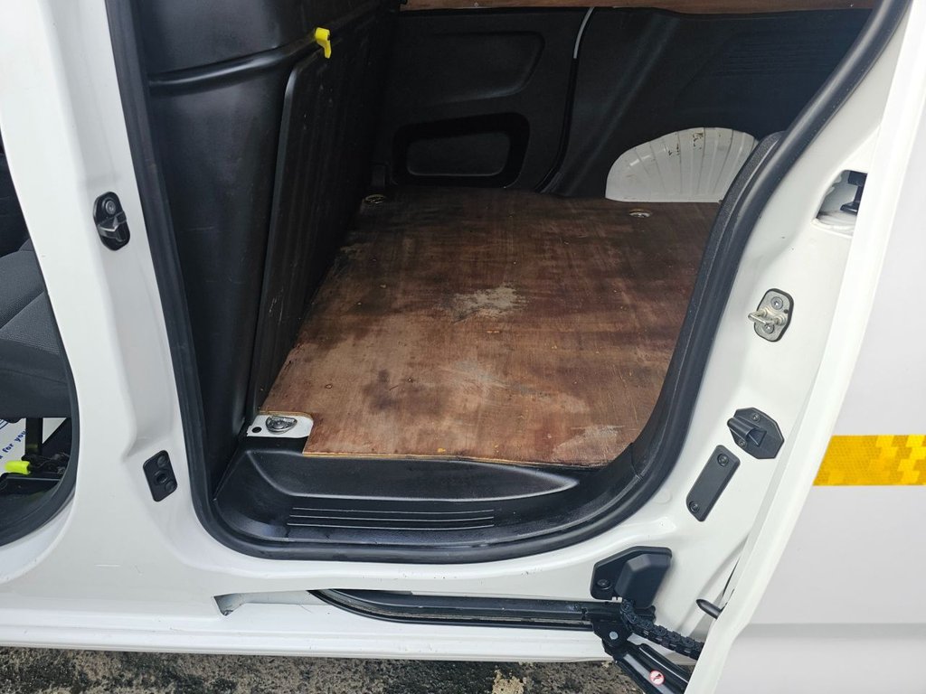 Used Peugeot Partner 2021 for sale - 77288062: Photo 38