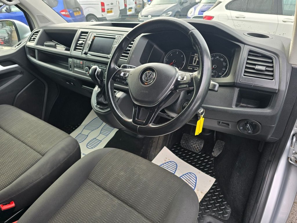 Used Volkswagen Transporter Shuttle 2018 for sale - 76381528: Photo 18