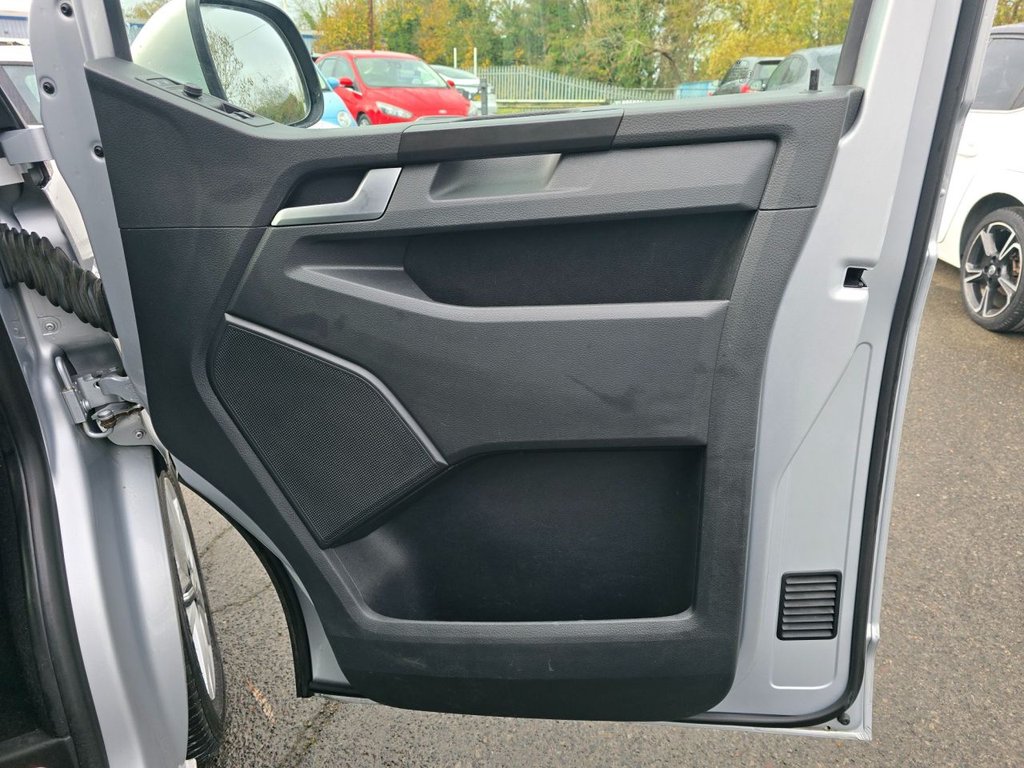 Used Volkswagen Transporter Shuttle 2018 for sale - 76381528: Photo 29