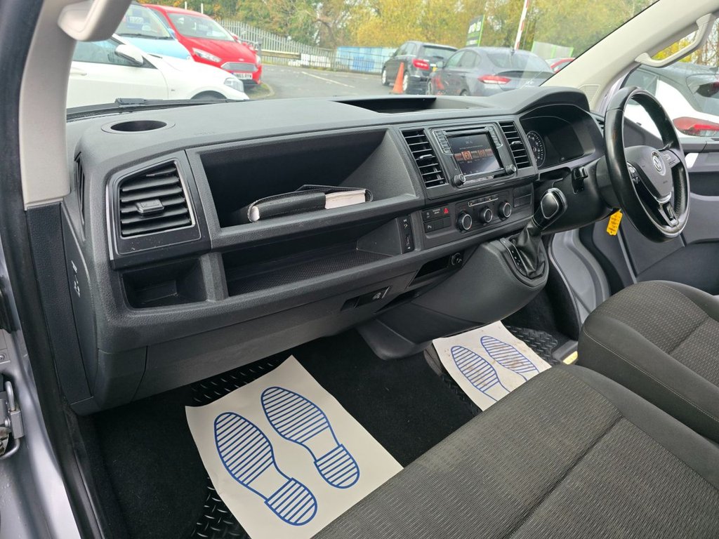 Used Volkswagen Transporter Shuttle 2018 for sale - 76381528: Photo 30