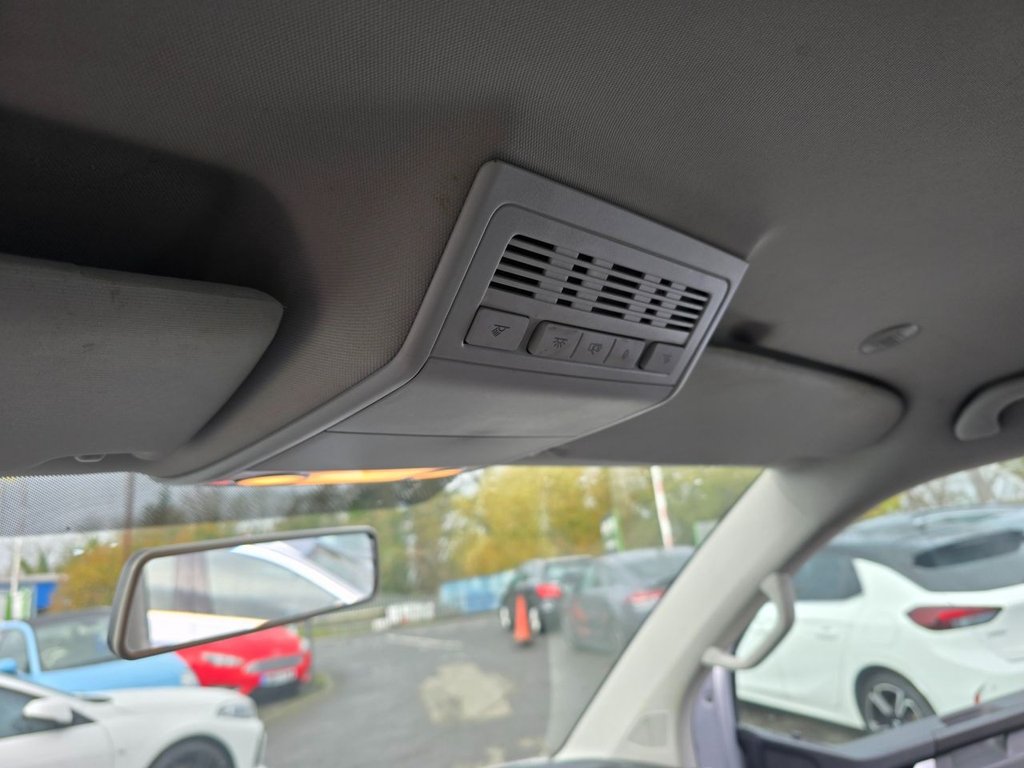 Used Volkswagen Transporter Shuttle 2018 for sale - 76381528: Photo 32