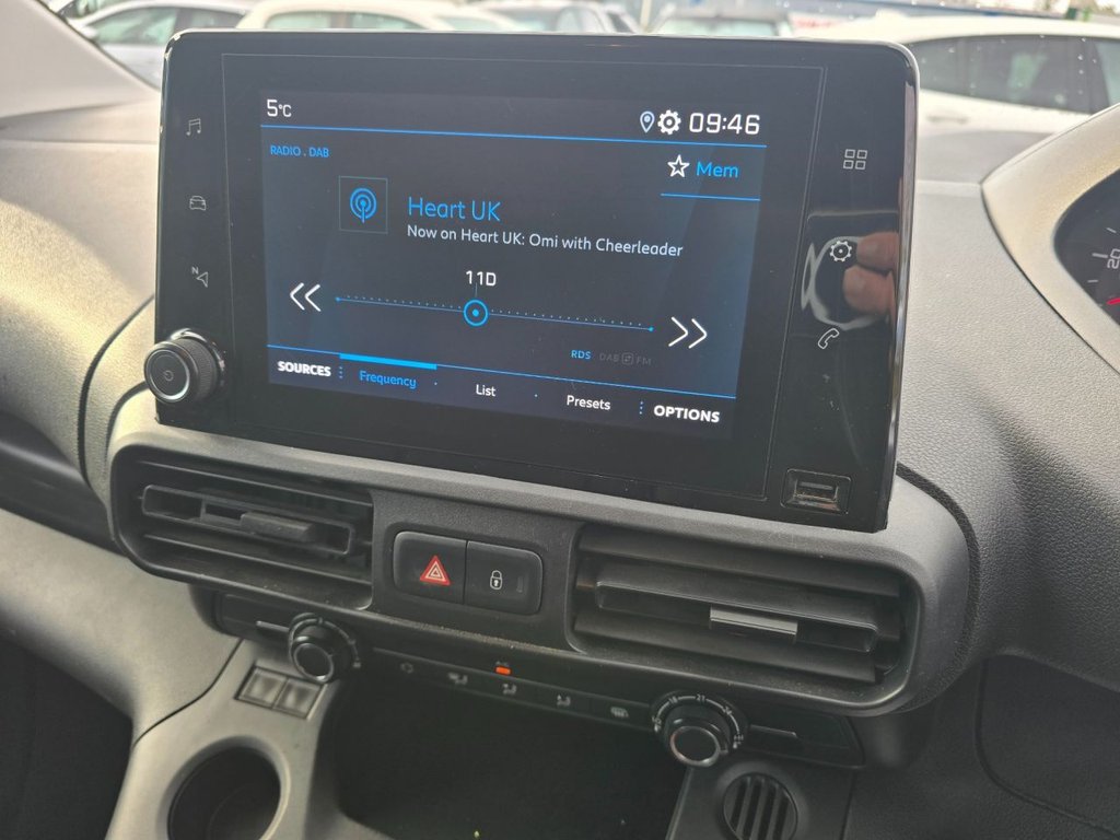 Used Peugeot Partner 2020 for sale - 76590991: Photo 20