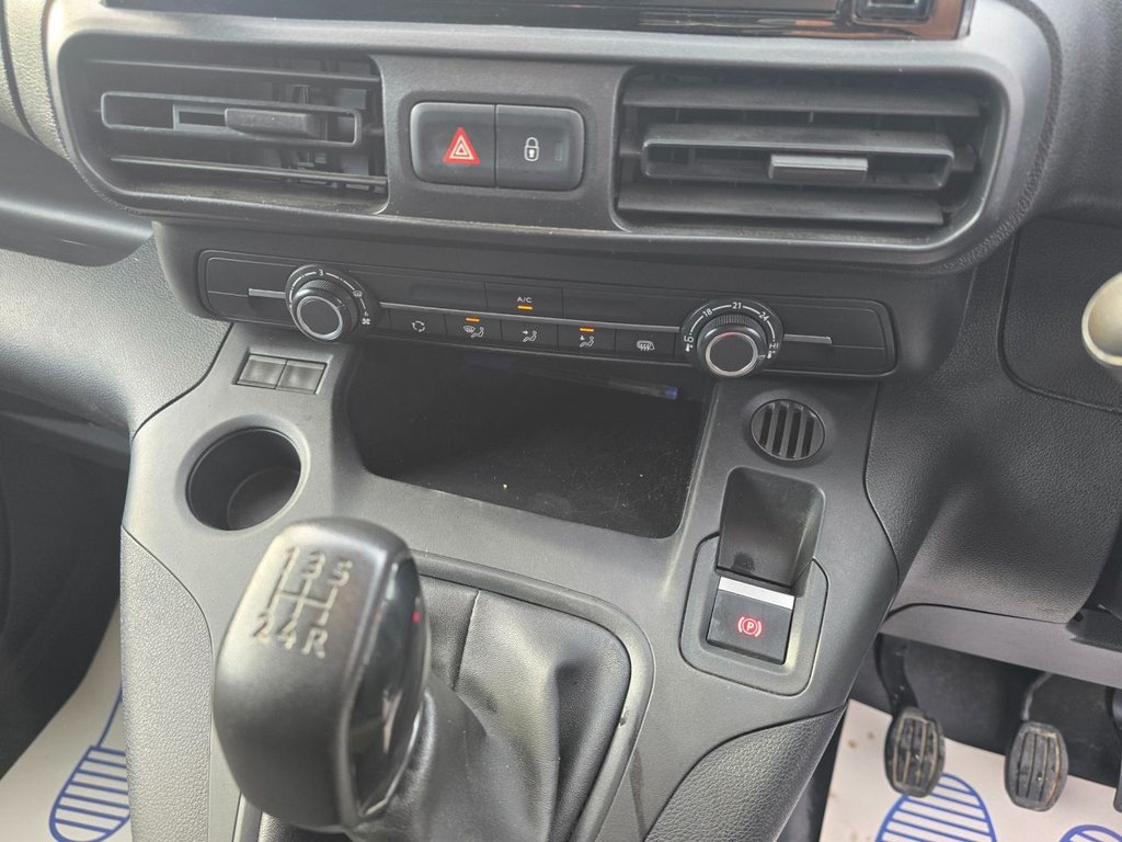 Used Peugeot Partner 2020 for sale - 76590991: Photo 21