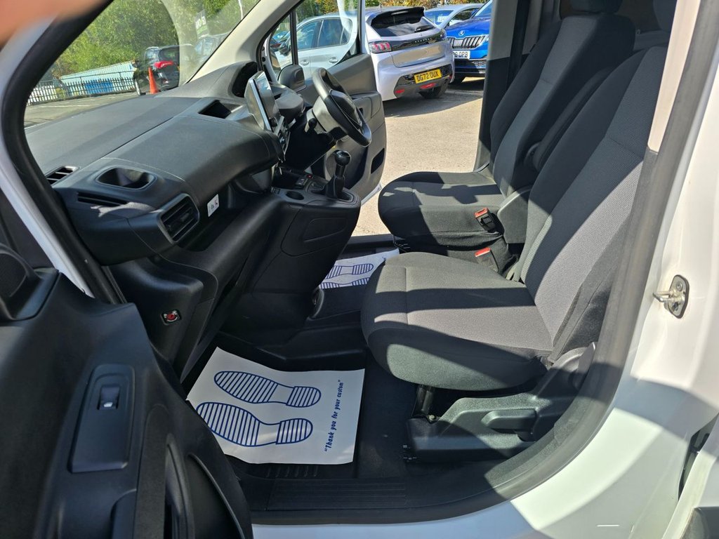 Vehicle 33