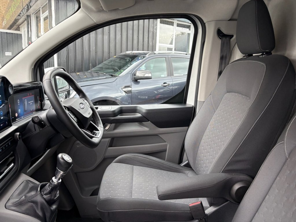Used Ford Transit Custom 2024 for sale - 76210390: Photo 45