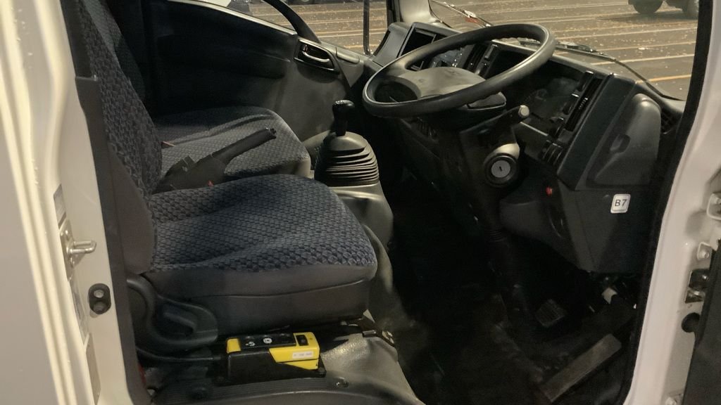 Used Isuzu Grafter 2023 for sale - 76910389: Photo 9