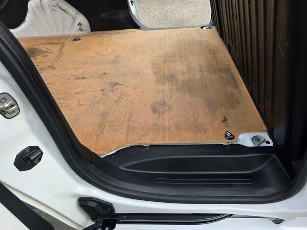 Used Peugeot Partner 2021 for sale - 75432710: Photo 47