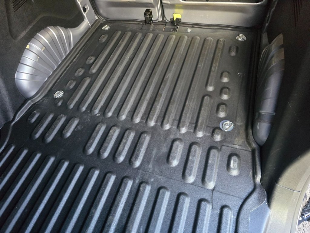 Used Toyota ProAce 2023 for sale - 77133793: Photo 37