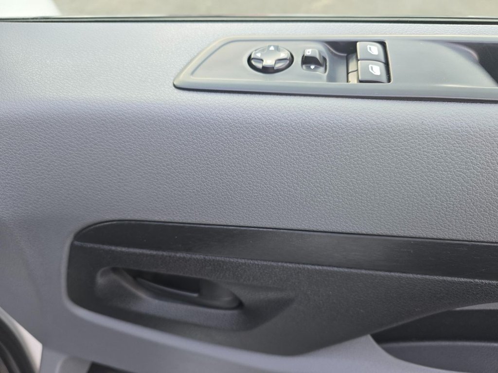 Used Peugeot e-Expert 2021 for sale - 76973687: Photo 29