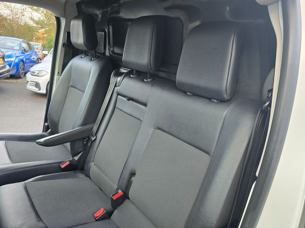 Used Peugeot e-Expert 2021 for sale - 76973687: Photo 33