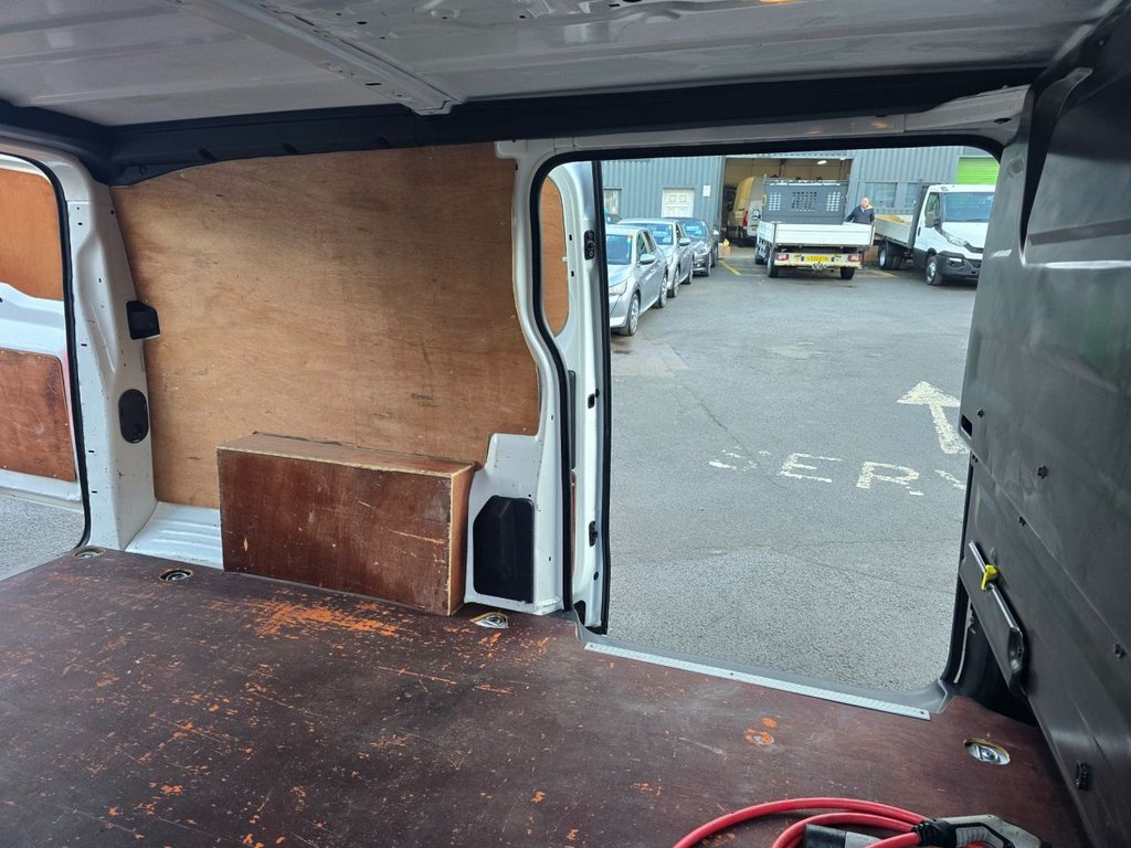 Used Peugeot e-Expert 2021 for sale - 76973687: Photo 48