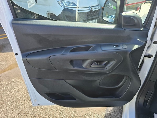 Used Peugeot Partner 2021 for sale - 75619753: Photo 31