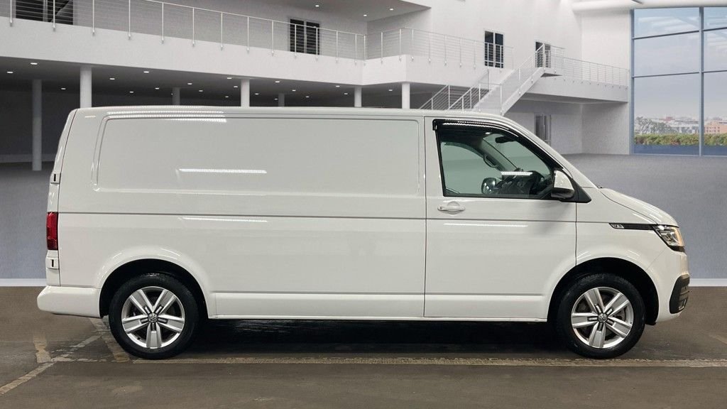 Used Volkswagen Transporter 2021 for sale - 77372931: Photo 5