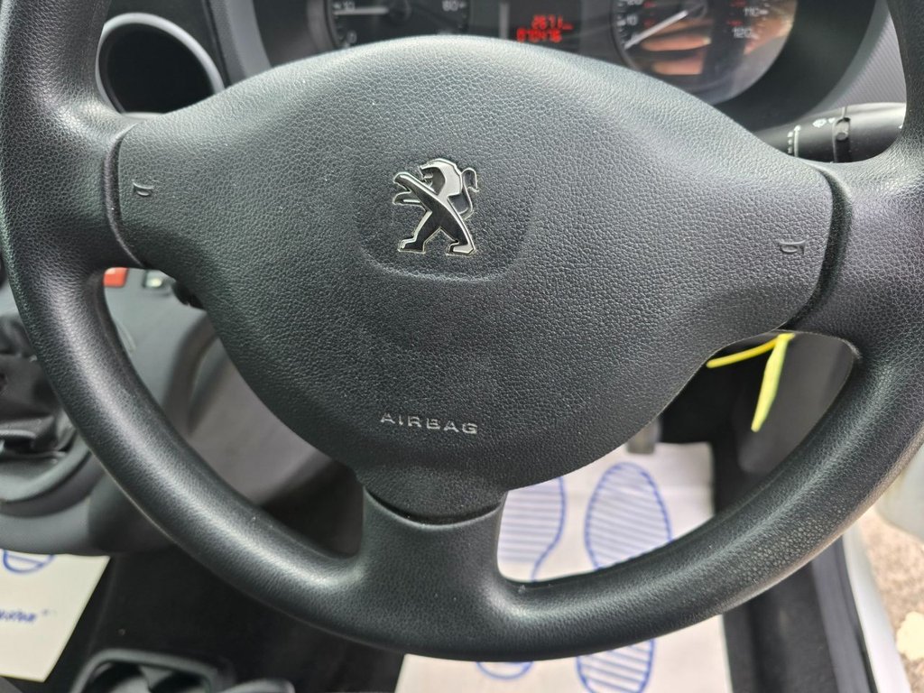 Used Peugeot Partner 2017 for sale - 77200008: Photo 21