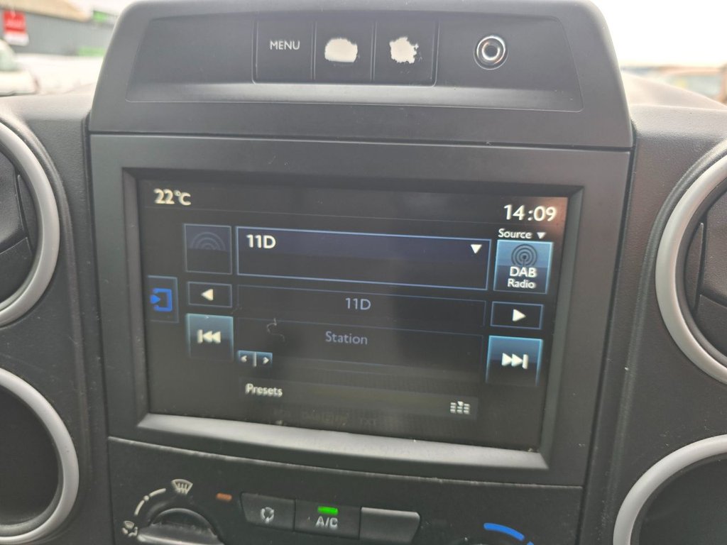 Used Peugeot Partner 2017 for sale - 77200008: Photo 24