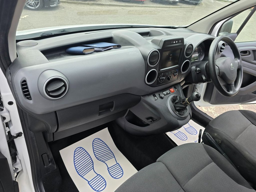 Used Peugeot Partner 2017 for sale - 77200008: Photo 31