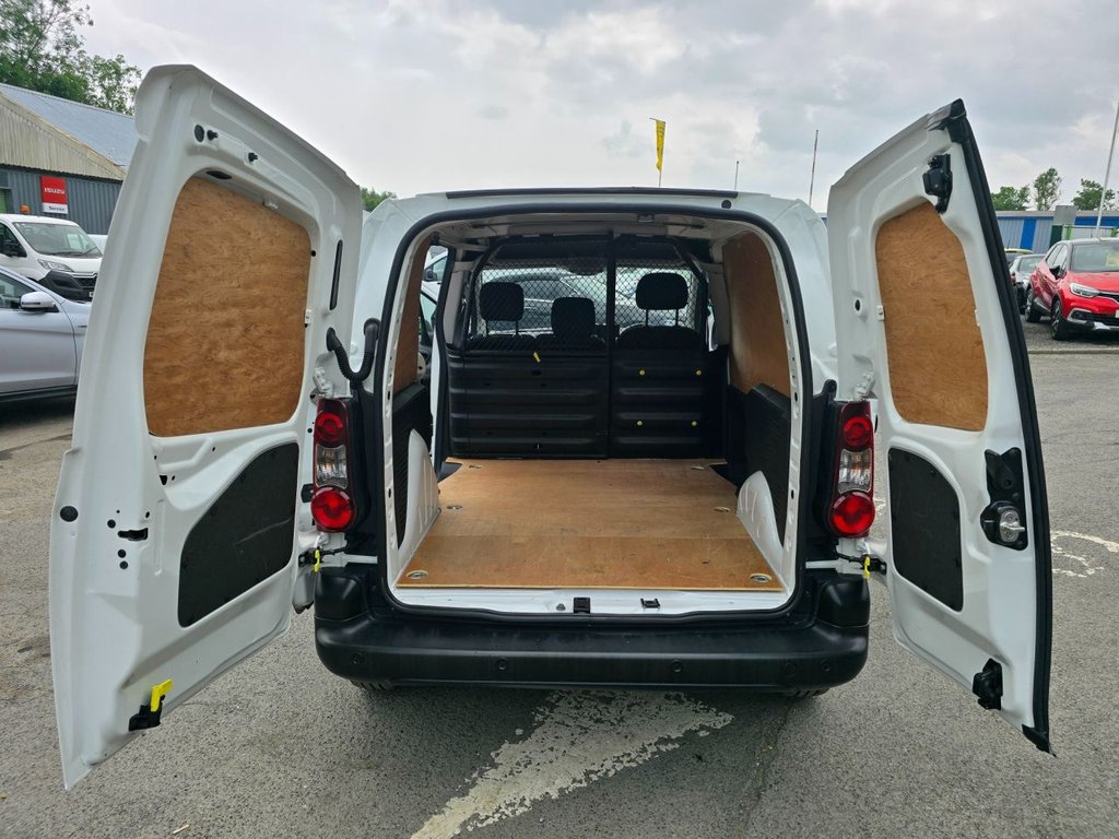 Used Peugeot Partner 2017 for sale - 77200008: Photo 42