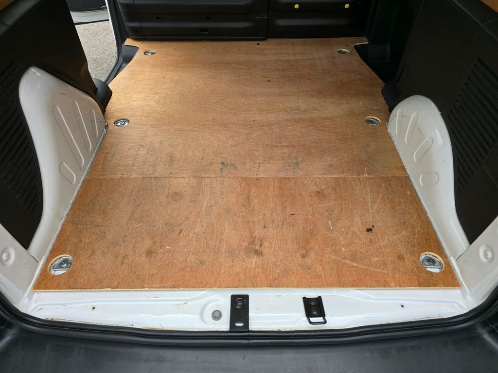 Used Peugeot Partner 2017 for sale - 77200008: Photo 44