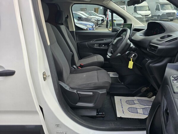 Used Peugeot Partner 2020 for sale - 75432699: Photo 25