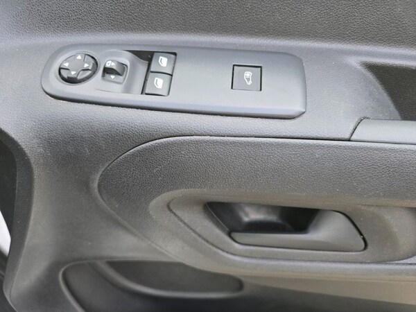 Used Peugeot Partner 2021 for sale - 75383894: Photo 28
