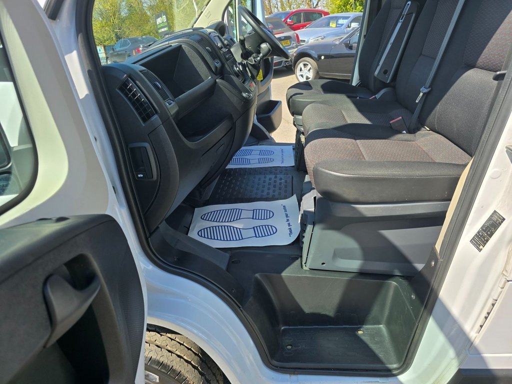 Vehicle 33