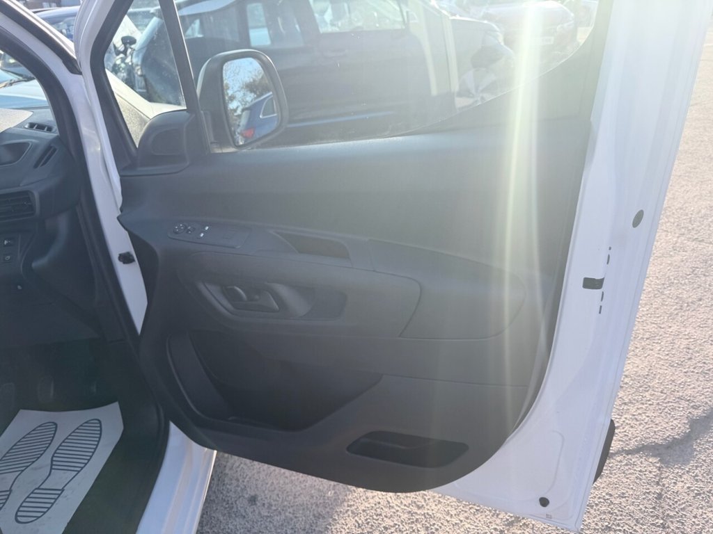 Used Peugeot Partner 2024 for sale - 77991219: Photo 19