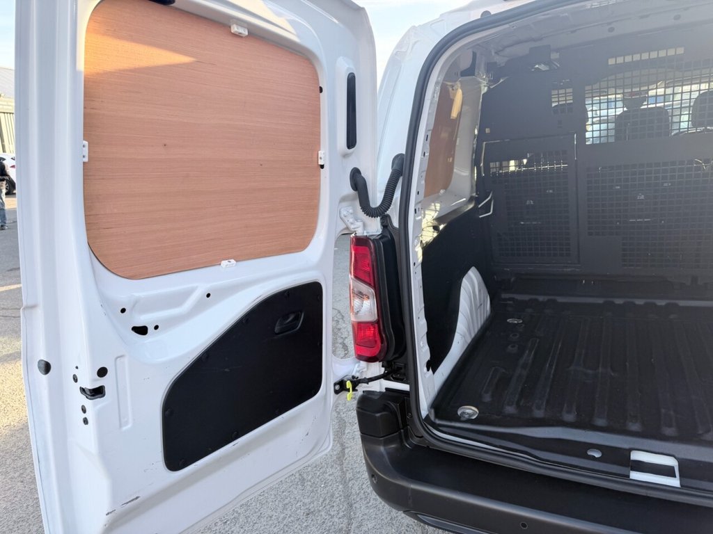 Used Peugeot Partner 2024 for sale - 77991219: Photo 23