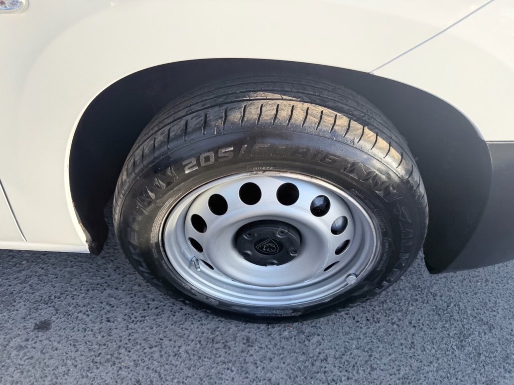 Used Peugeot Partner 2024 for sale - 77991219: Photo 32