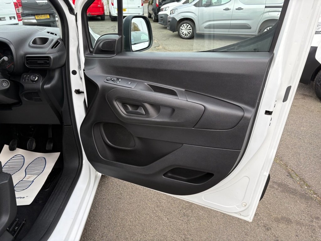 Used Vauxhall Combo 2021 for sale - 77904639: Photo 32