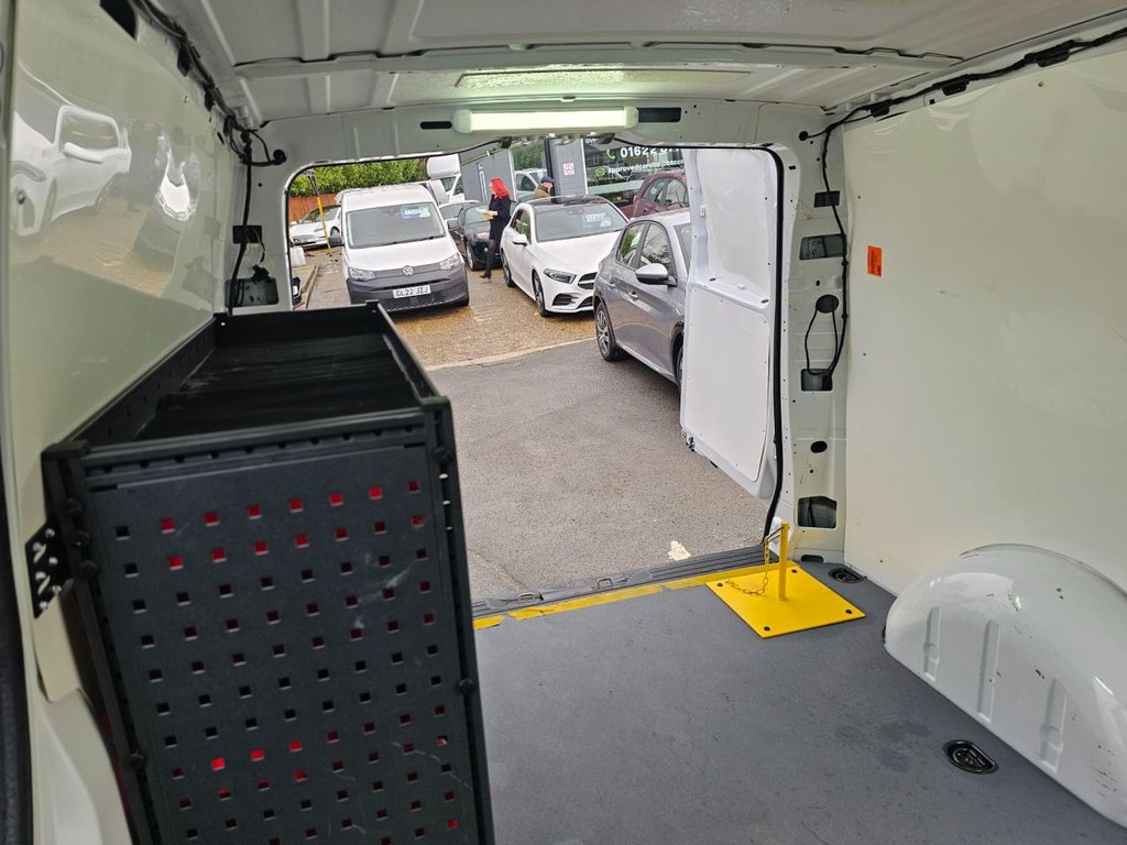 Used Mercedes-Benz Vito 2023 for sale - 77212958: Photo 42