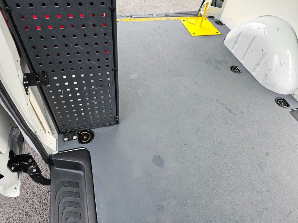 Used Mercedes-Benz Vito 2023 for sale - 77212958: Photo 43