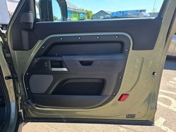 Used Land Rover Defender 2021 for sale - 75195503: Photo 25