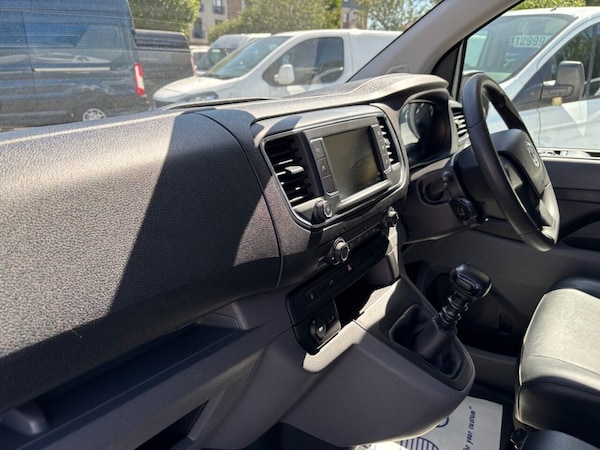 Used Vauxhall Vivaro 2019 for sale - 75195429: Photo 11