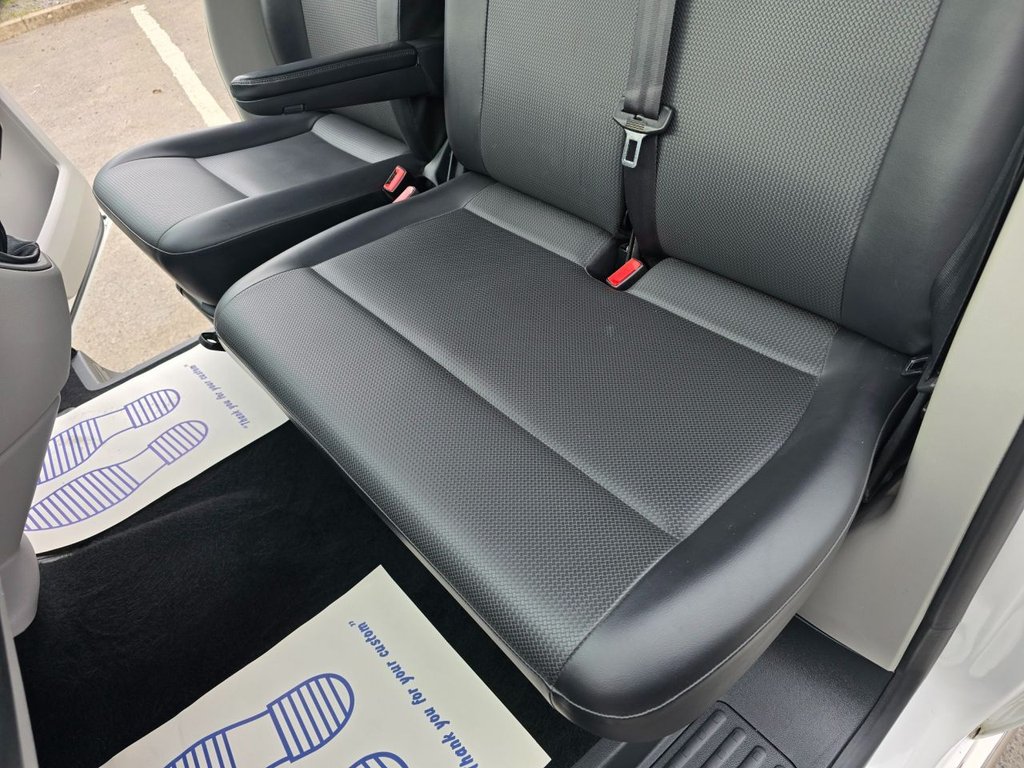 Used Volkswagen Transporter Shuttle 2018 for sale - 77327595: Photo 32