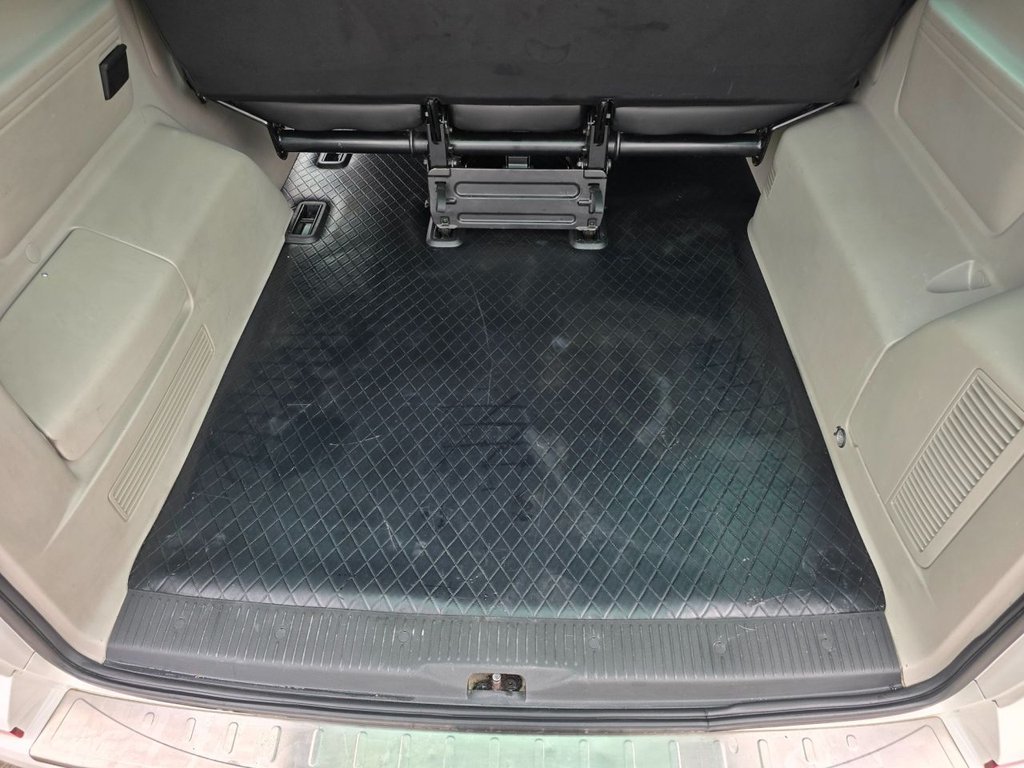 Used Volkswagen Transporter Shuttle 2018 for sale - 77327595: Photo 42