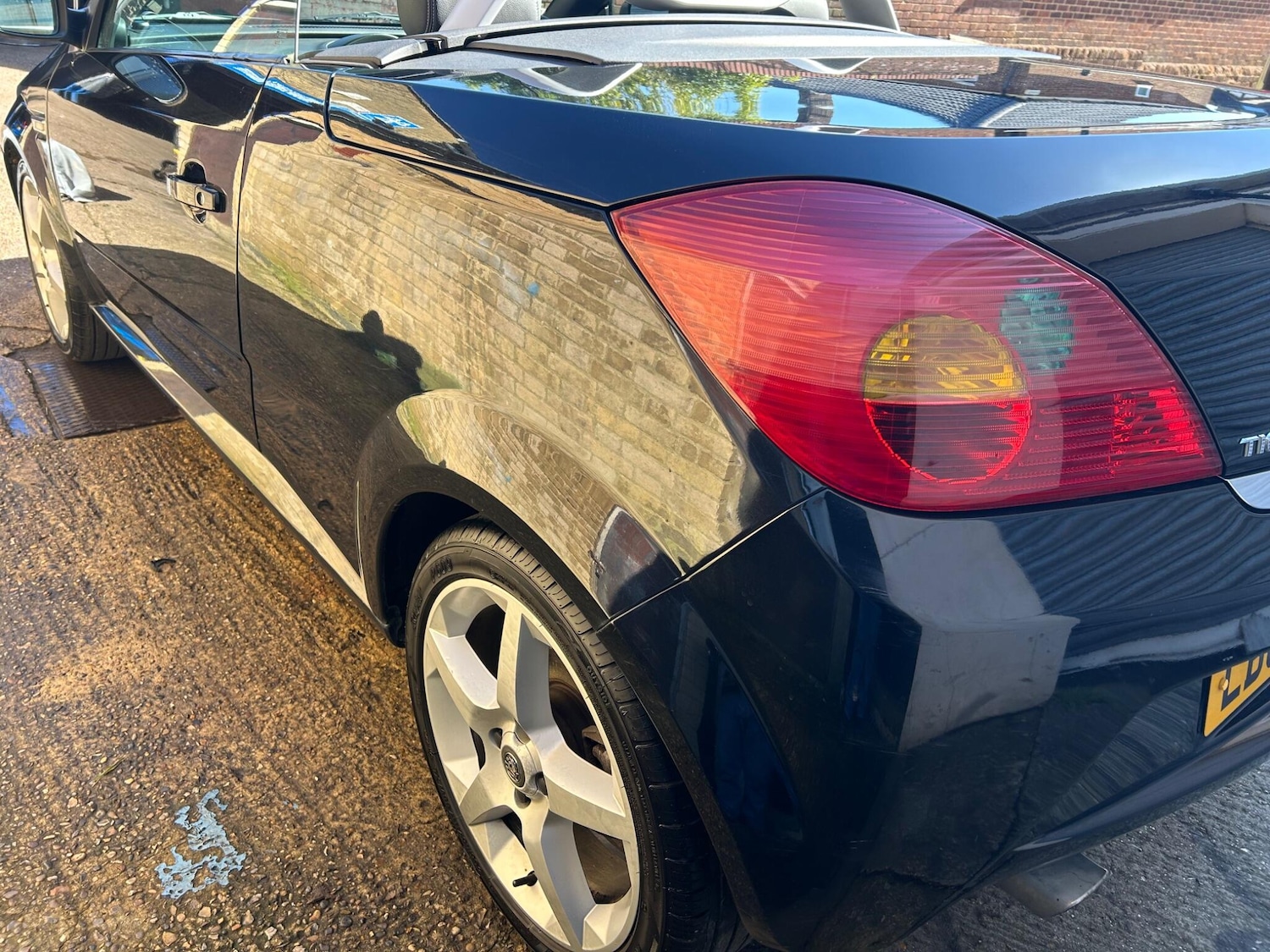 Used Vauxhall Tigra 2008 for sale - 77939775: Photo 12