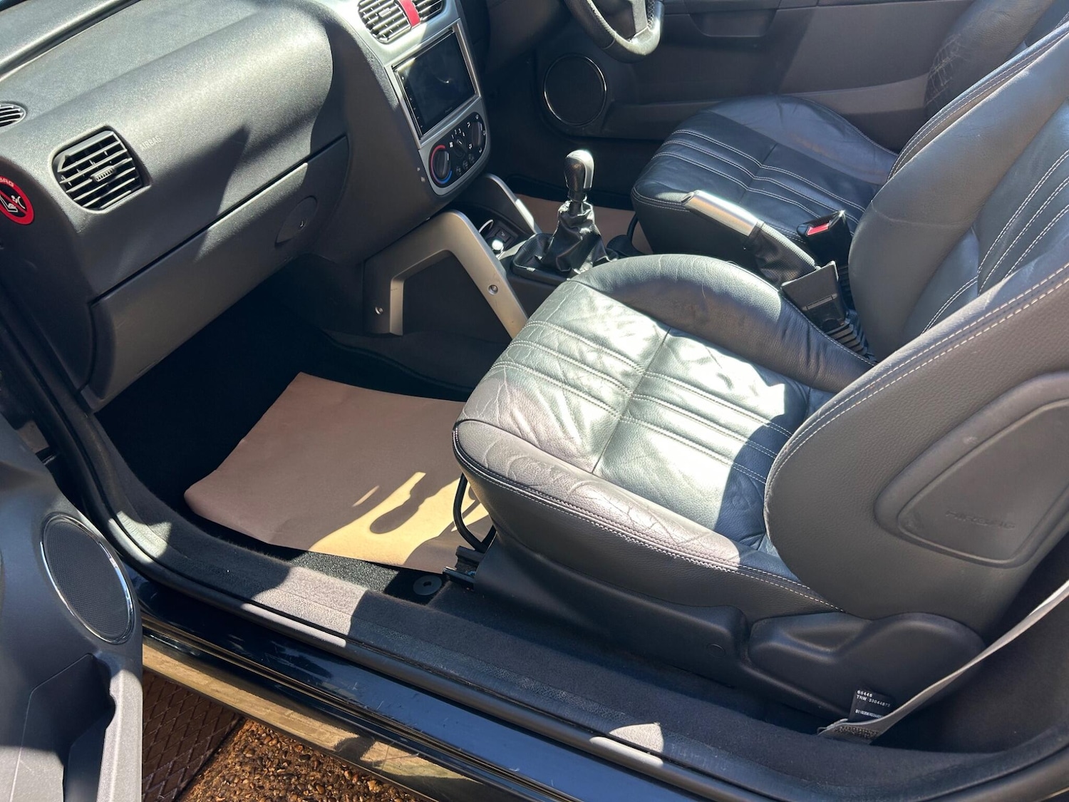 Used Vauxhall Tigra 2008 for sale - 77939775: Photo 16